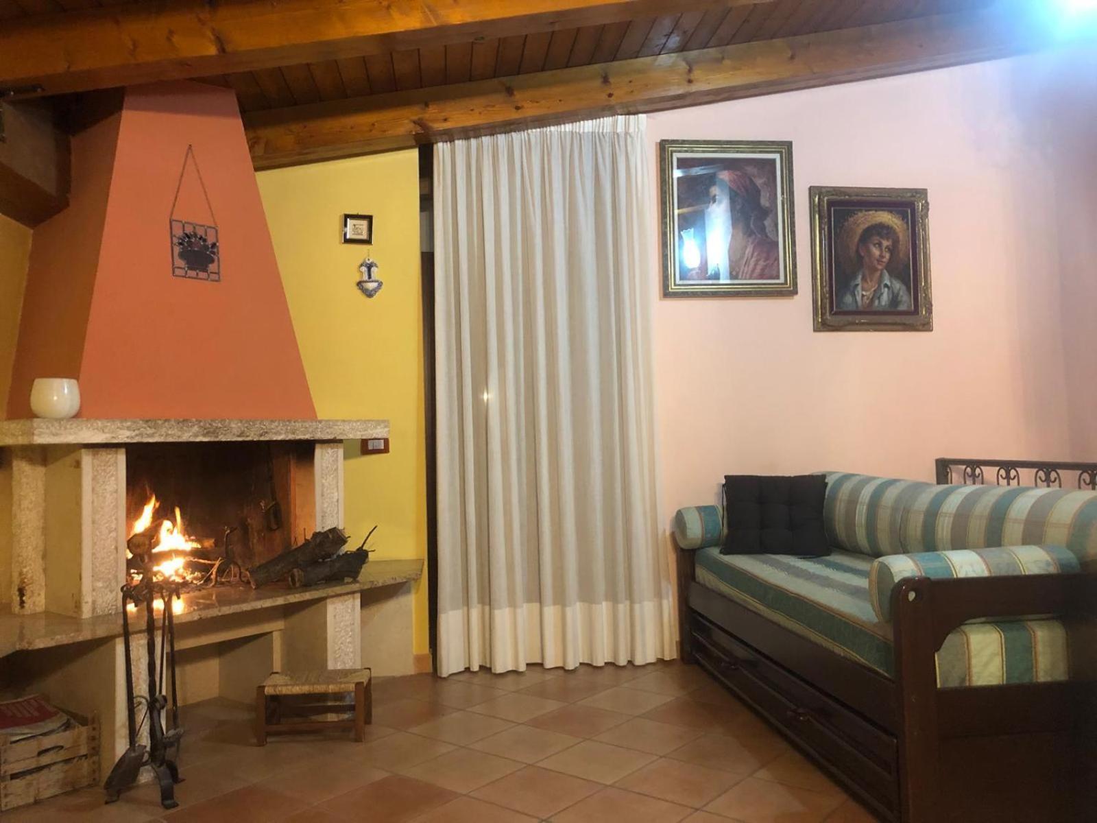 B&B La Rosa Салерно Екстериор снимка