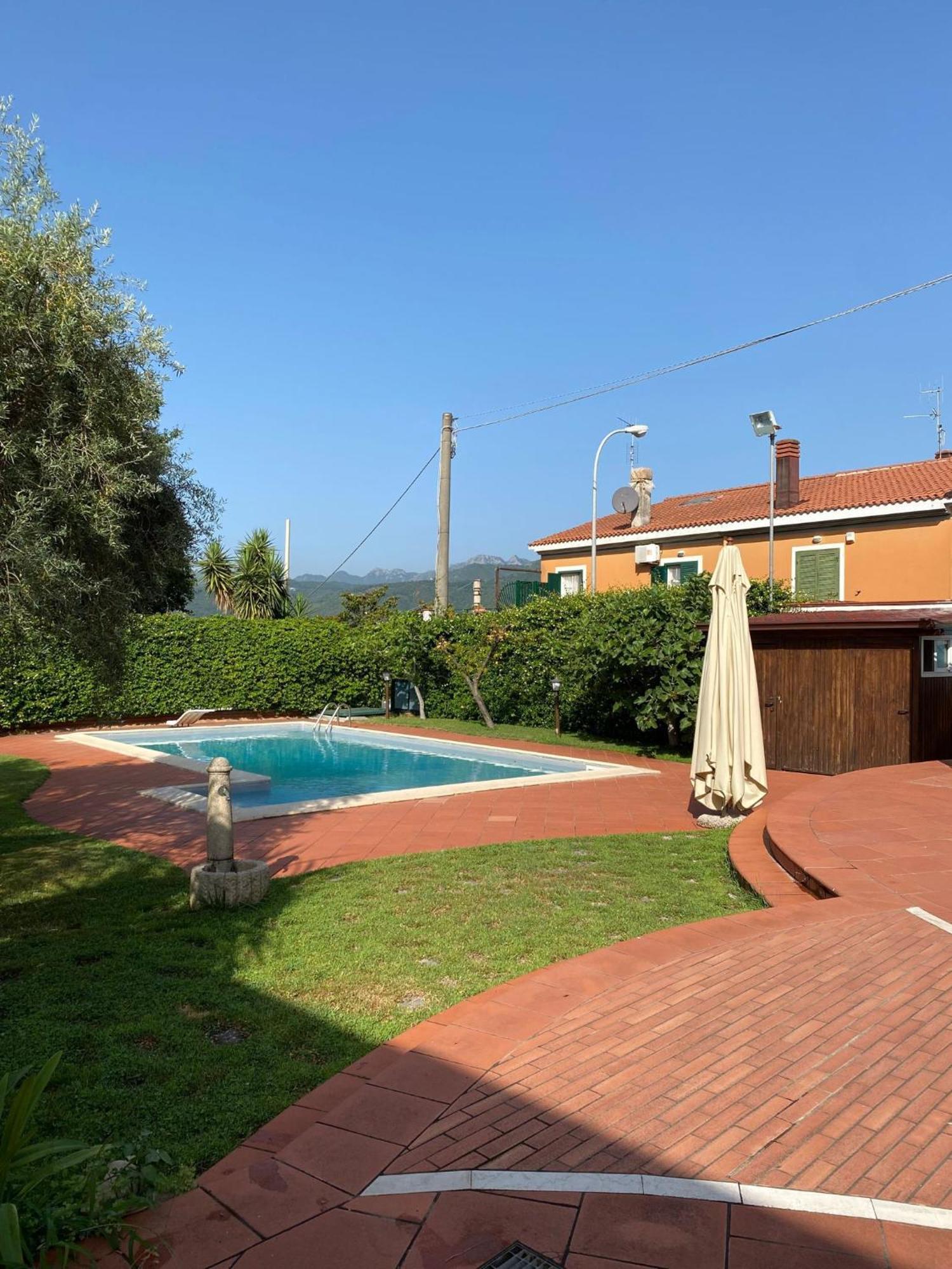 B&B La Rosa Салерно Екстериор снимка