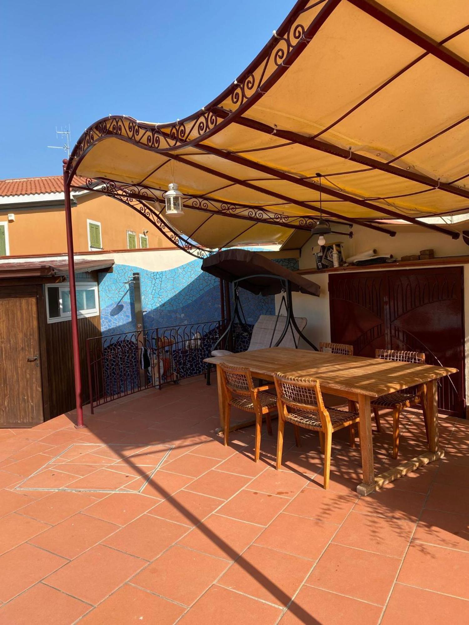 B&B La Rosa Салерно Екстериор снимка
