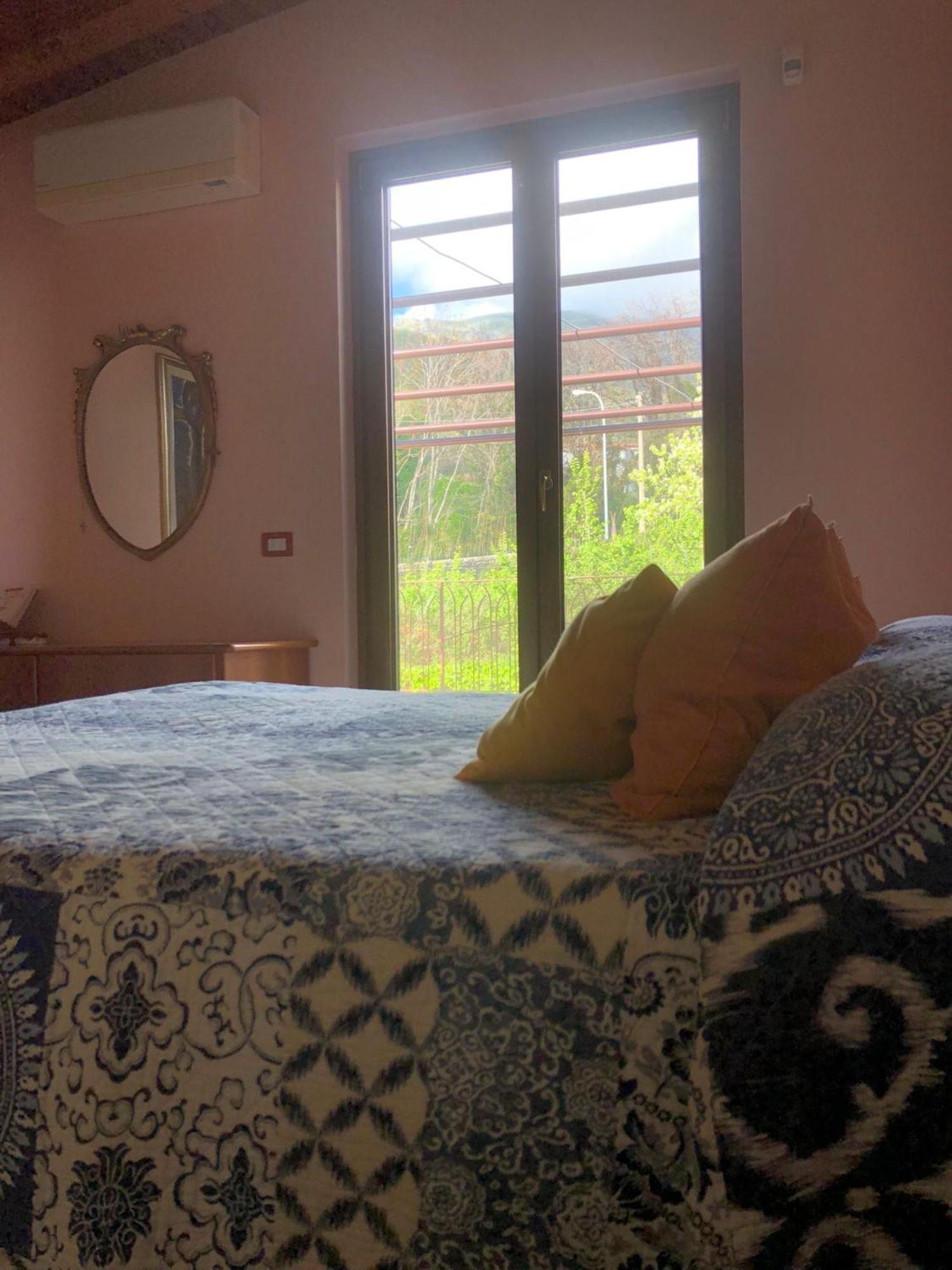 B&B La Rosa Салерно Екстериор снимка